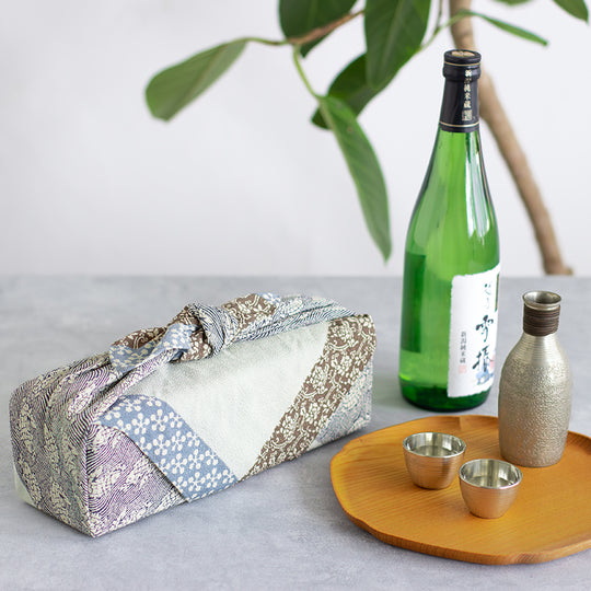 70 Koetsu Chirimen Yuzen Dyeing | Composition carrée bleue