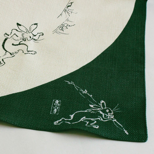 68 Choju jinbutsu giga | Round Window Green