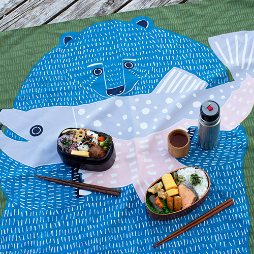 100 Water-repellent Re-Free | kata kata Bear & Salmon Green