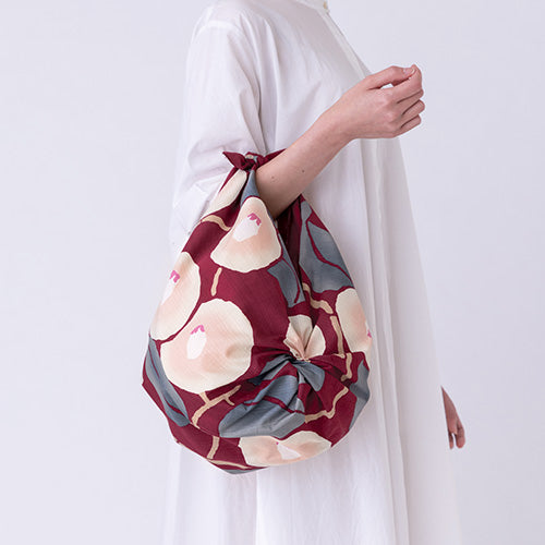 90 Yumeji Takehisa | Camellia Bordeaux