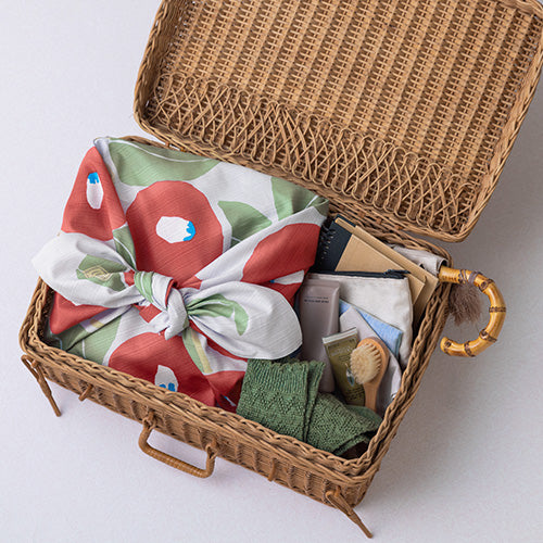 90 Yumeji Takehisa | Camellia Light Grey